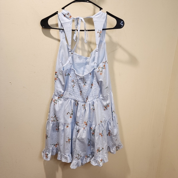 Wild and Fable Floral Light Blue Casjal Romper  With Pockets Size M - Picture 10 of 14